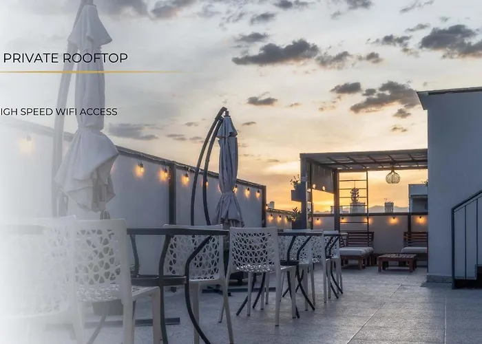 Apartment 503 Walk The Center 1bdrm 1 Bath Ac Rooftop
